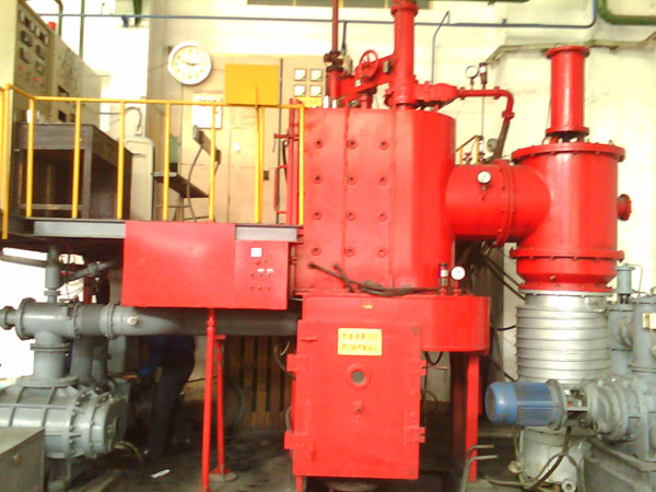 高真空單(dan)晶定向凝(níng)固爐